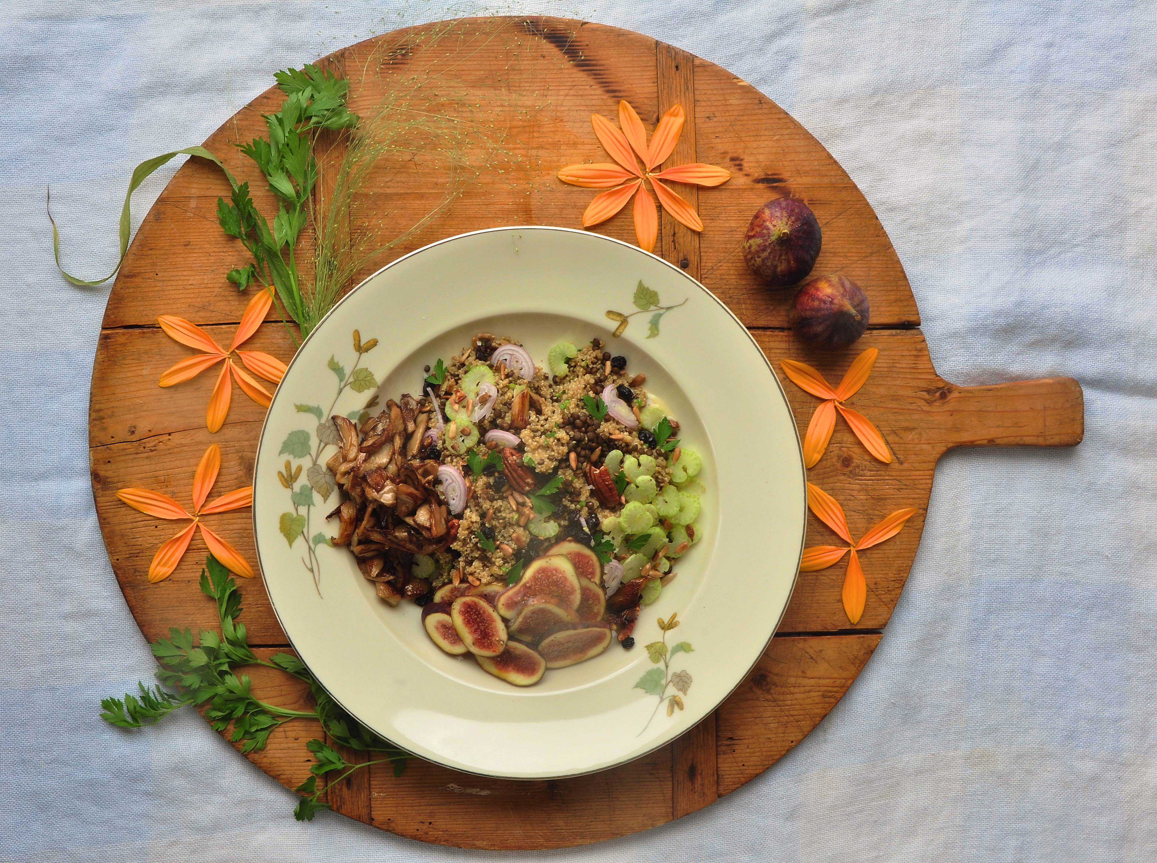 Quinoasalad_with_figs_and_musterd